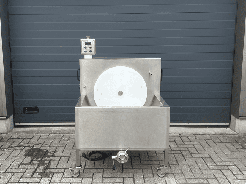 Coming Soon: Second-hand Manual Tempering and Moulding Machine – In Good Condition!